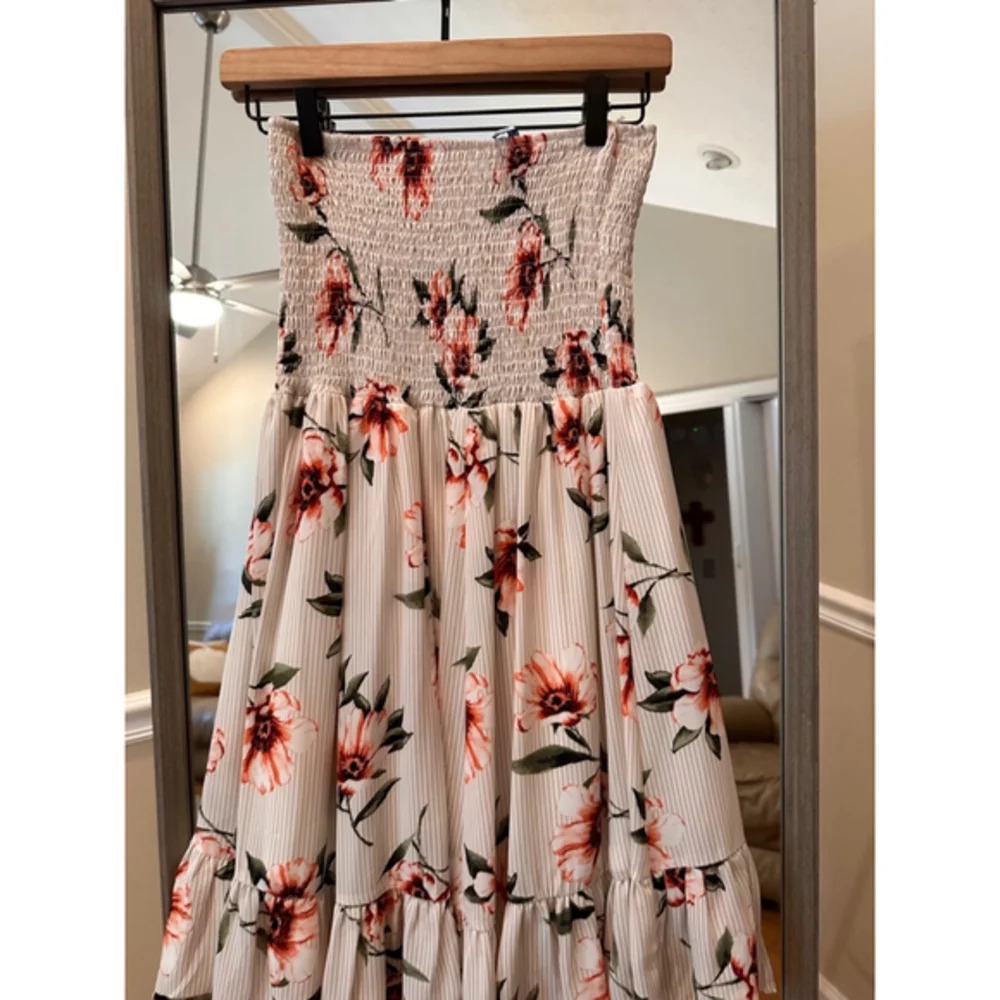 Women's She +‎ Sky Floral Dress Small White Red - Picture 2 of 4